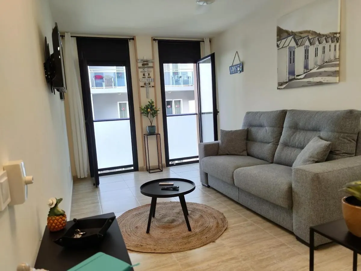 Renthappydays Comme Chez Soi 3 4 Apartment Lloret de Mar Spain